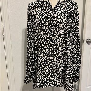 Women’s Plus Black and White Women's Top